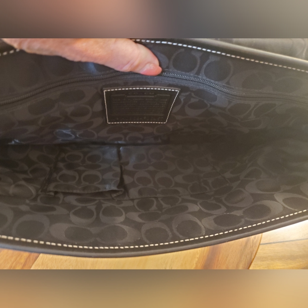 COACH BRIEFCASE IN FANTASTIC CONDITION! AUTHENTICATED! - Picture 9 of 15